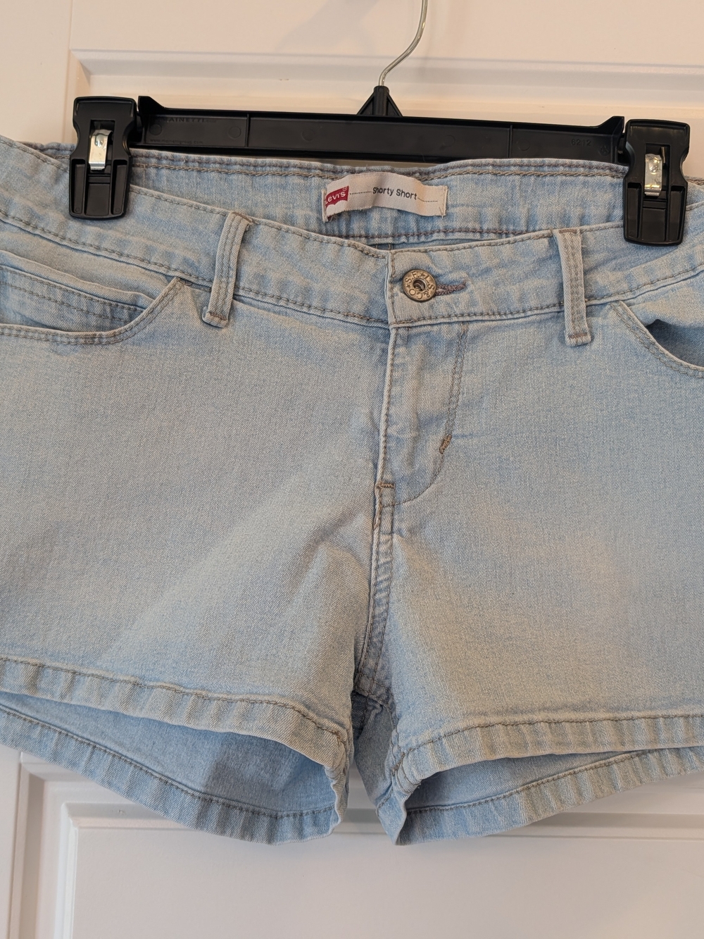 Levi's Low Rise Denim Shorty Shorts Light Wash Size 15 Blank Red Tab